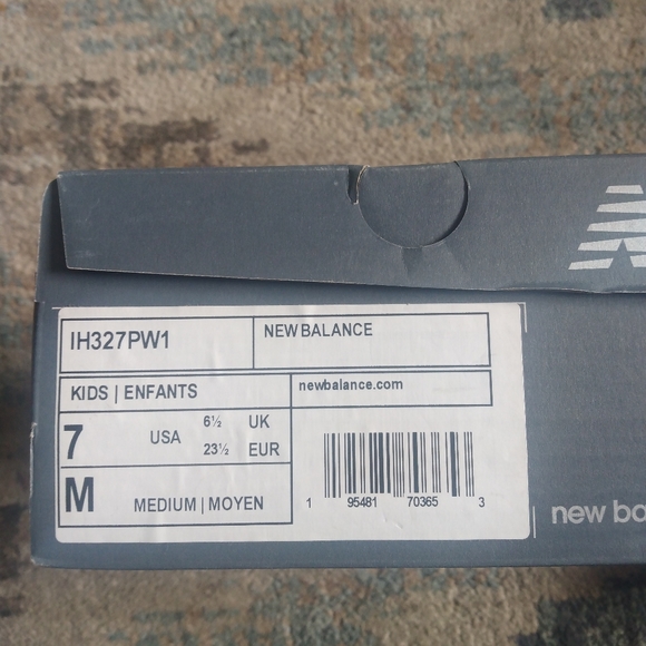 New Balance - Picture 5 of 6